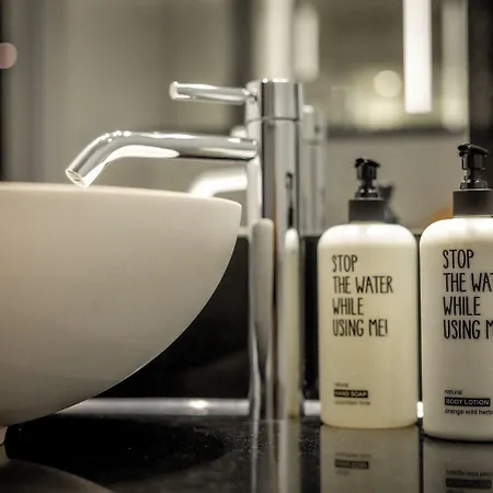 The Cloud One Duesseldorf-koebogen Hotel