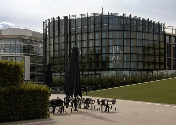 The Cloud One Duesseldorf-koebogen 4*