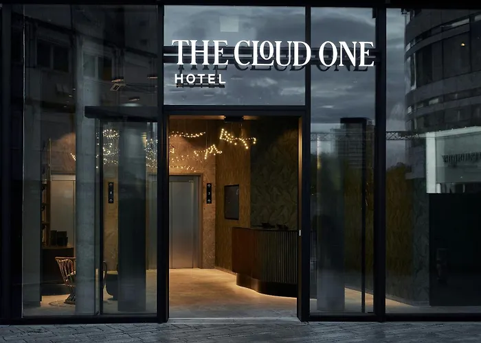 The Cloud One Duesseldorf-koebogen Hotel