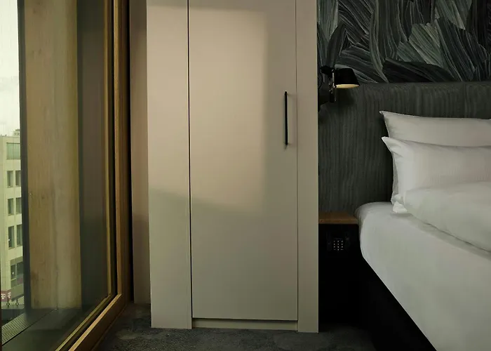 The Cloud One Duesseldorf-koebogen Hotel